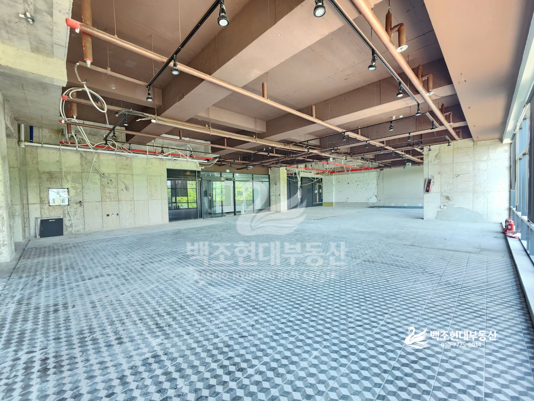 유가읍 상가 월세 | 테크노폴리스 매물사진 2 썸네일